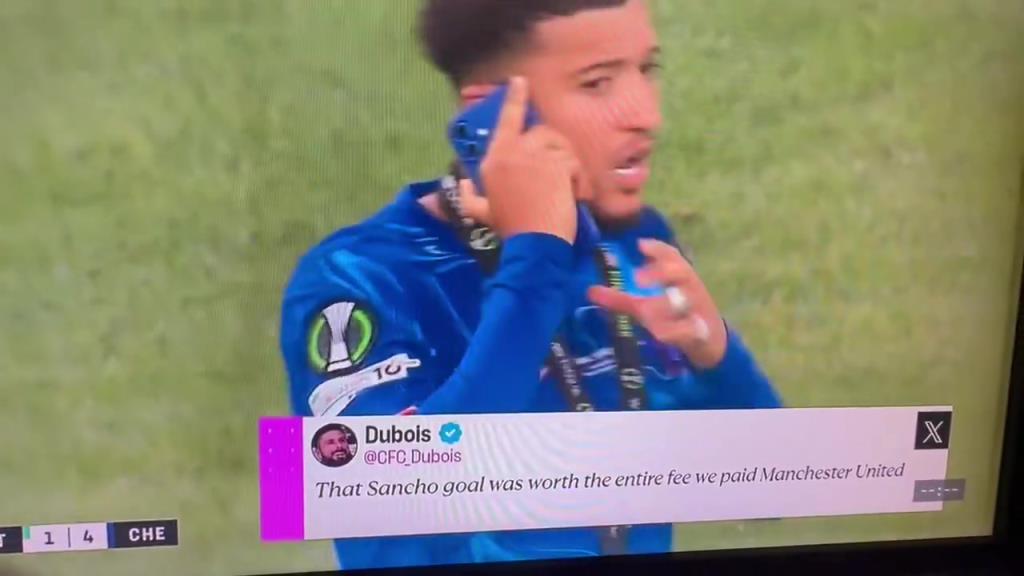 直接攤牌！桑喬賽后在場上煲電話粥，大聲說自己不回曼聯